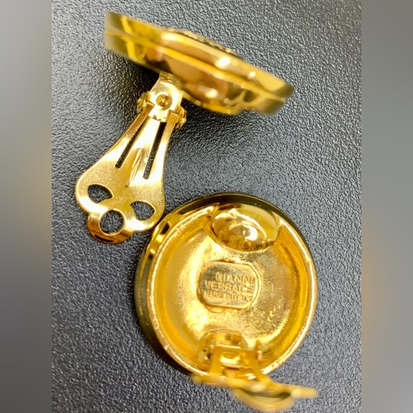 VERSACE Medusa Vintage Clip on Earrings W/COA - Picture 4 of 5